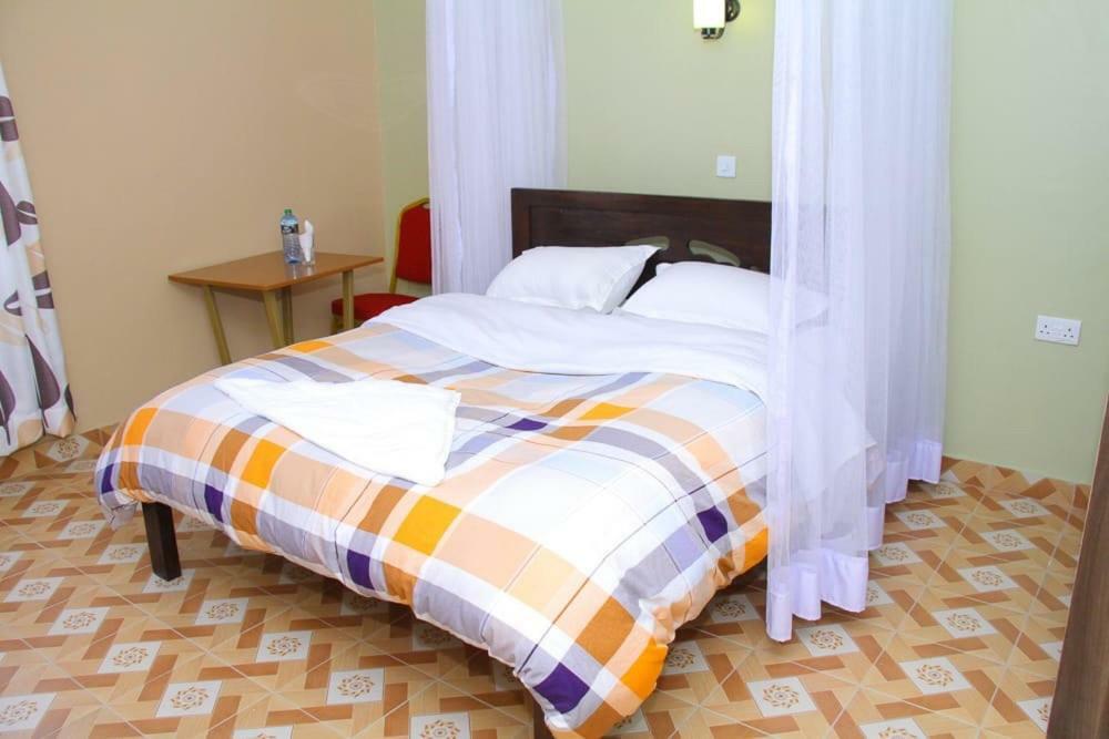 Midlands 033 Hotel Narok 外观 照片